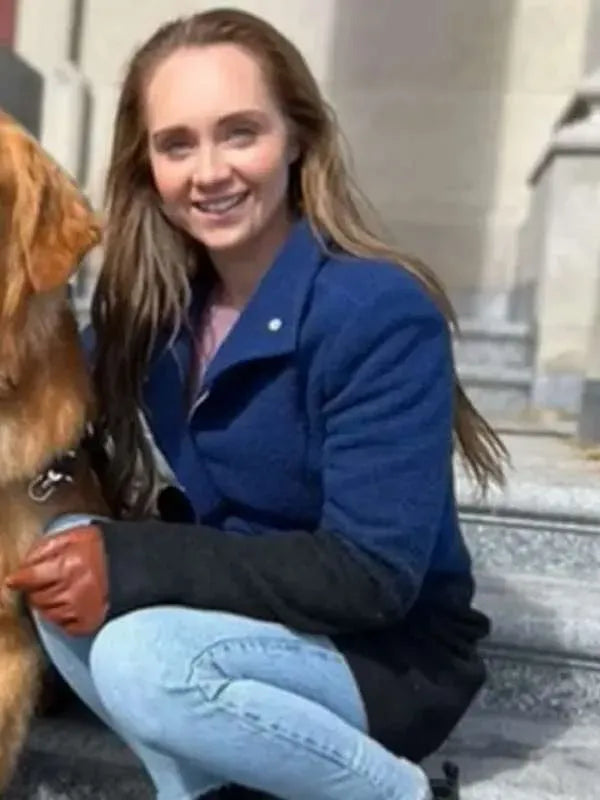 Amber Marshall My Christmas Guide 2023 Wool Coat