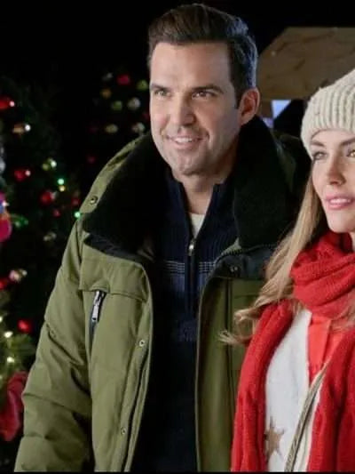 Benjamin Ayres Long Lost Christmas Green Jacket