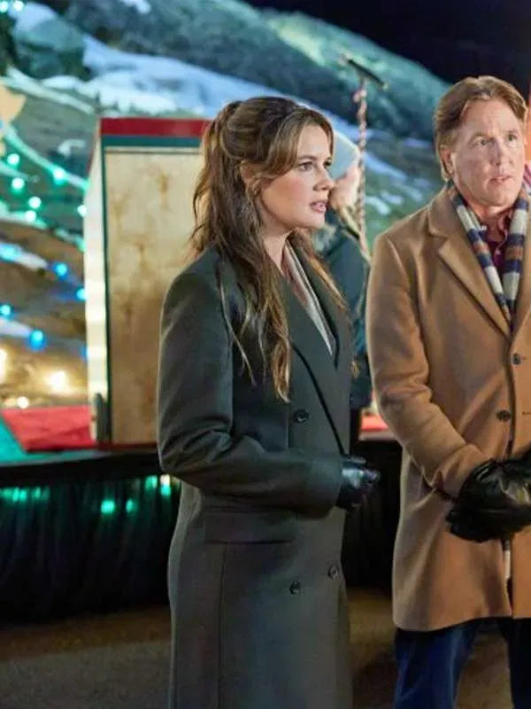 Navigating Christmas 2023 Chelsea Hobbs Coat