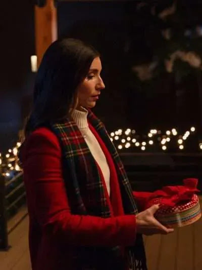 Shae Robins A Christmas Prayer Red Coat