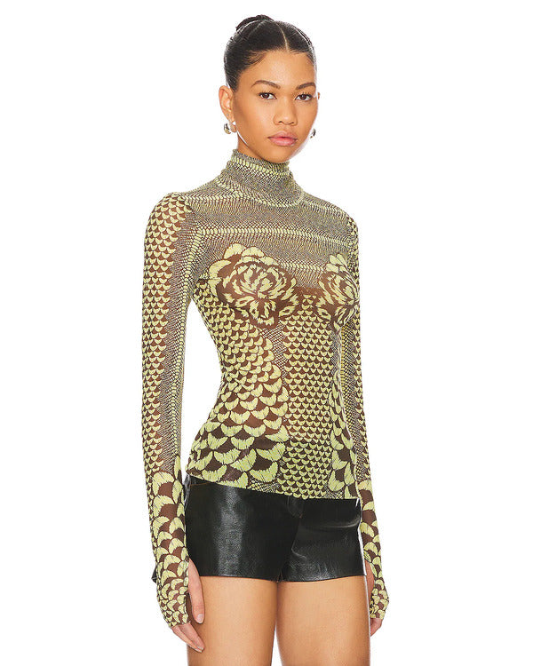 XO Kitty S02 Gia Kim Black & Brown Turtleneck Top